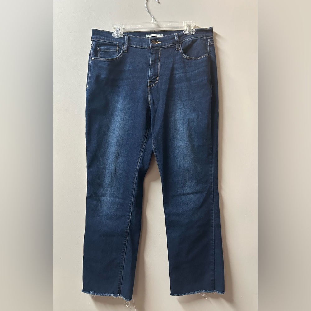 Levi’s 505 Straight Leg Jeans Women’s Size 16 Dark Wash Raw Hem Denim